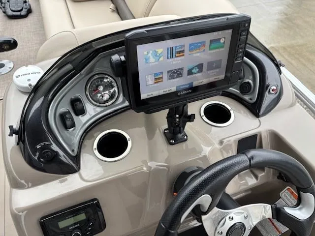 Slide: The Image of Dashboard of 2022 Sun Tracker SportFish 22 XP3 with Garmin display and controls. - 20