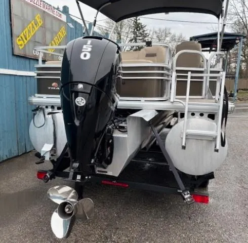 Slide: The Image of 2022 Sun Tracker SportFish 22 XP3 pontoon boat with powerful 150 HP engine. - 4