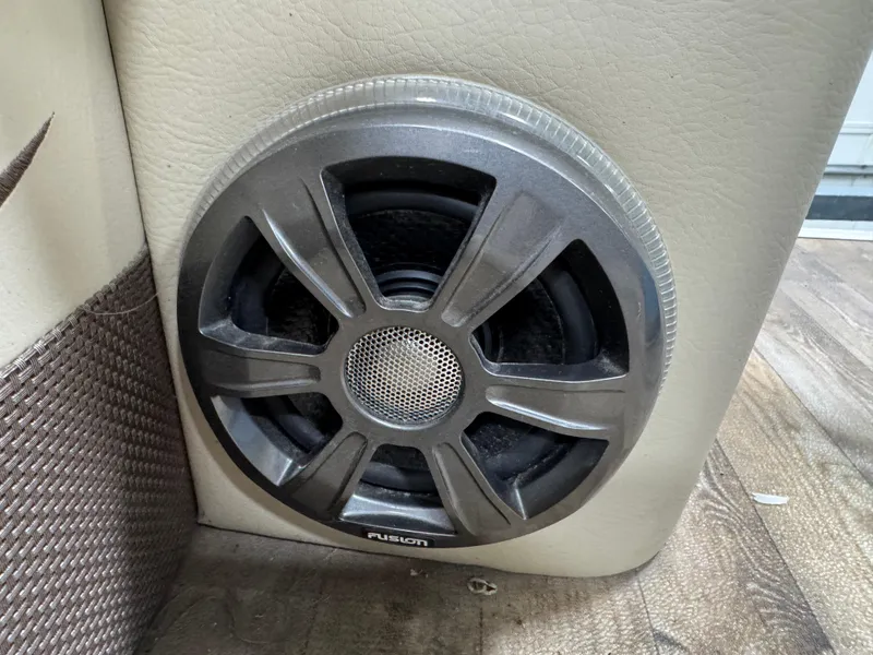 Slide: The Image of Fusion speaker in 2019 Crest III 240 SLE boat interior. - 38