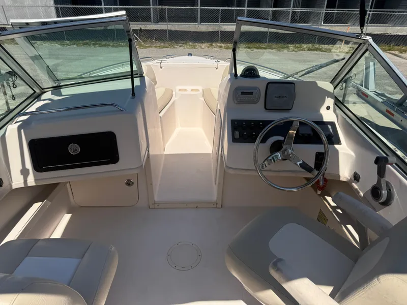 Slide: The Image of Grady-White Freedom 192 2011 - 50