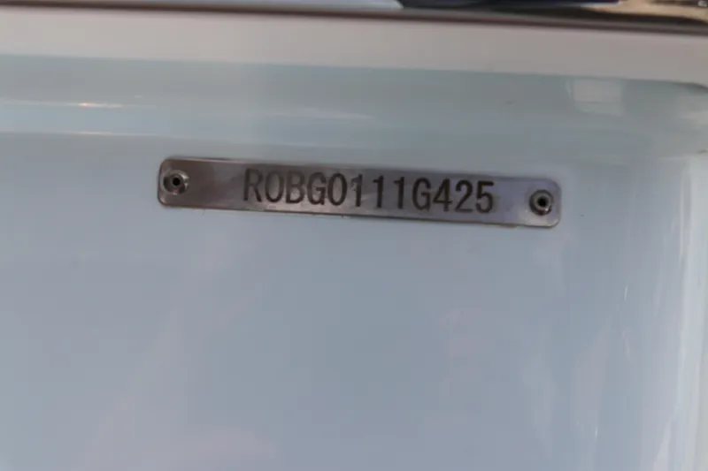 Slide: The Image of 2025 Robalo 226 Cayman boat identification plate with serial number. - 43