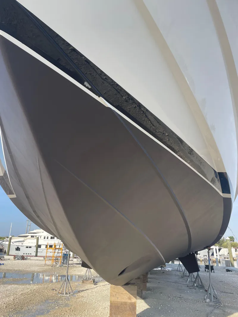 Slide: The Image of Hatteras 80 Motor Yacht 2005 - 88