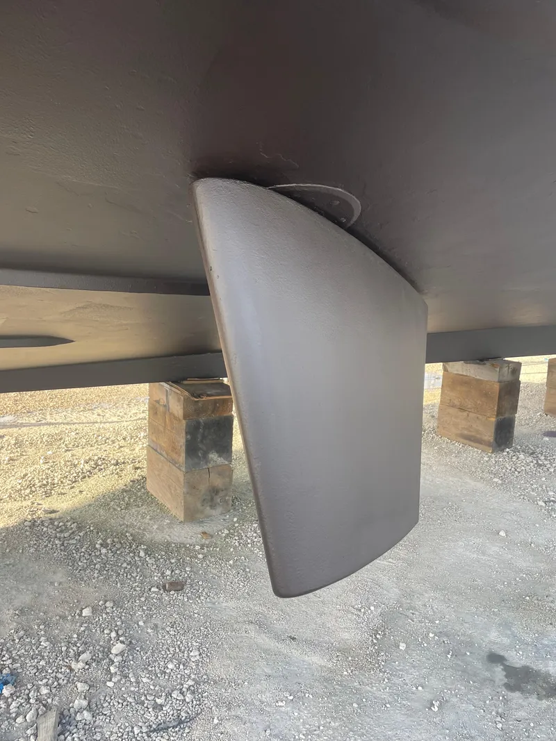 Slide: The Image of Hatteras 80 Motor Yacht 2005 - 92