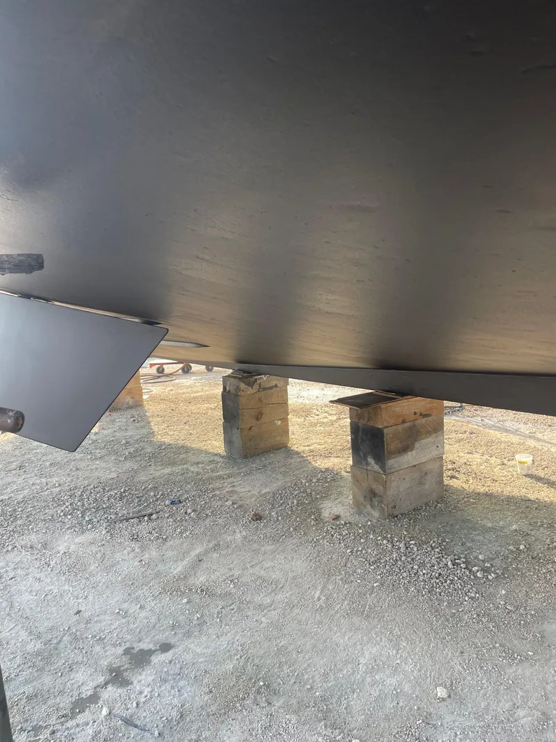 Slide: The Image of Hatteras 80 Motor Yacht 2005 - 94