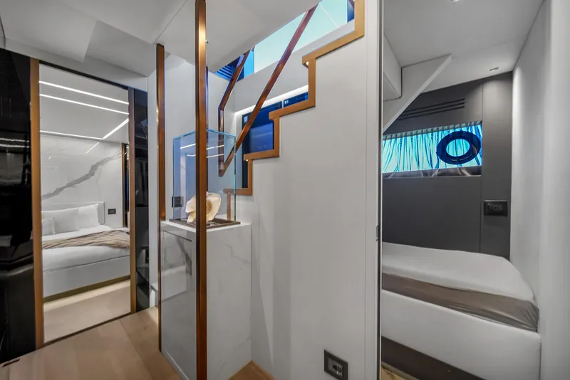 Slide: The Image of Explorer 62 2021 - 68