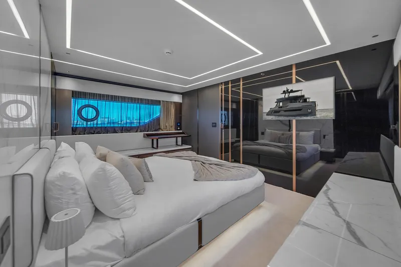 Slide: The Image of Explorer 62 2021 - 72