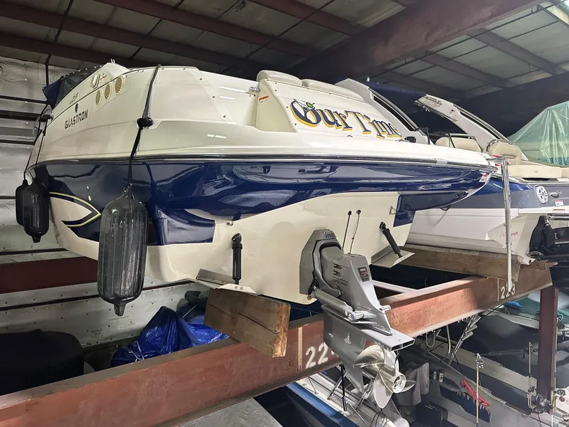 Slide: The Image of Glastron GS 259 2007 - 4