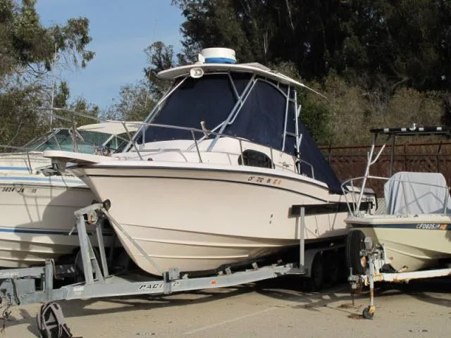 Slide: The Image of Grady-White 282 Sailfish 2005 - 54