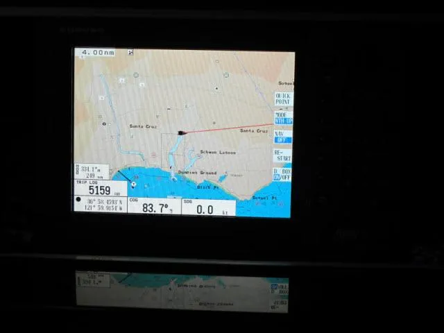 Slide: The Image of GPS navigation screen on a 2005 Grady-White 282 Sailfish boat. - 9