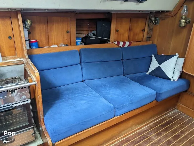 Slide: The Image of 1987 J Boats j35 for sale in Pocasset, MA - 3