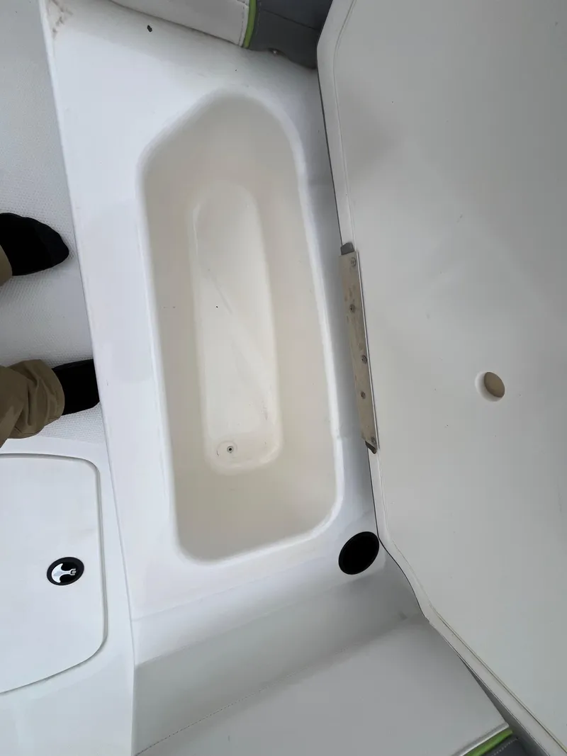 Slide: The Image of Tahoe T16 2021 - 50