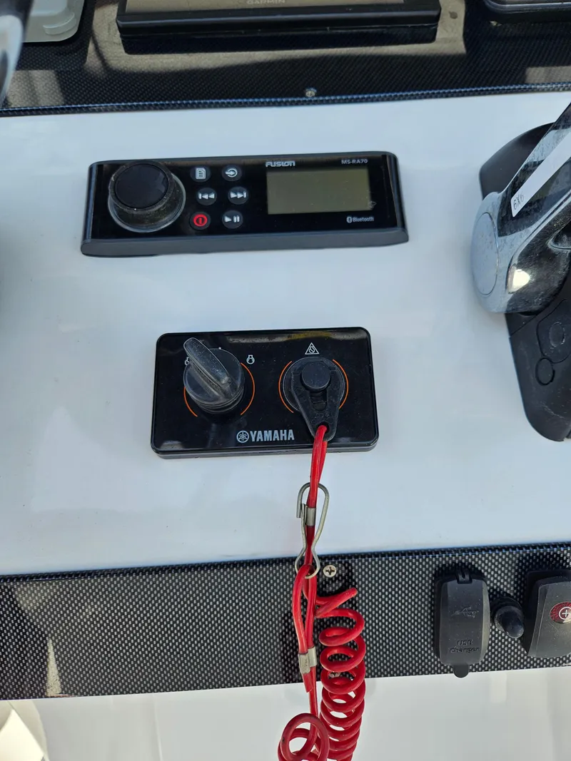 Slide: The Image of Control panel of a 2020 AB Inflatables Oceanus 24VST with Yamaha ignition system. - 20
