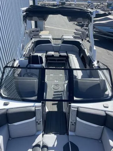 Slide: The Image of Supra SE 575 2025 - 14