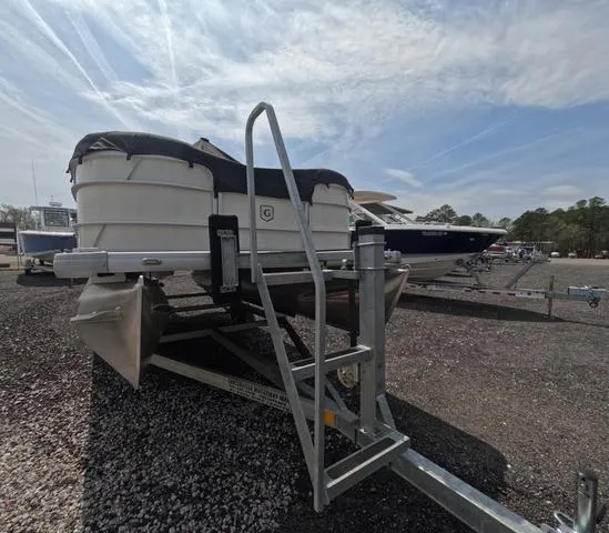 Slide: The Image of 2018 Sweetwater SW 2086 C pontoon boat on trailer, fresh water only, outdoor display. - 12