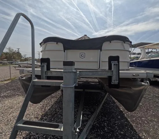 Slide: The Image of 2018 Sweetwater SW 2086 C pontoon boat on trailer, fresh water only. - 3