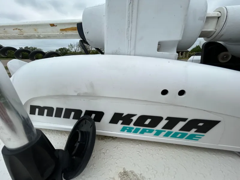 Slide: The Image of Minn Kota Riptide motor on 2017 Carolina Skiff JVX Pre-Rig Series 18 boat. - 41