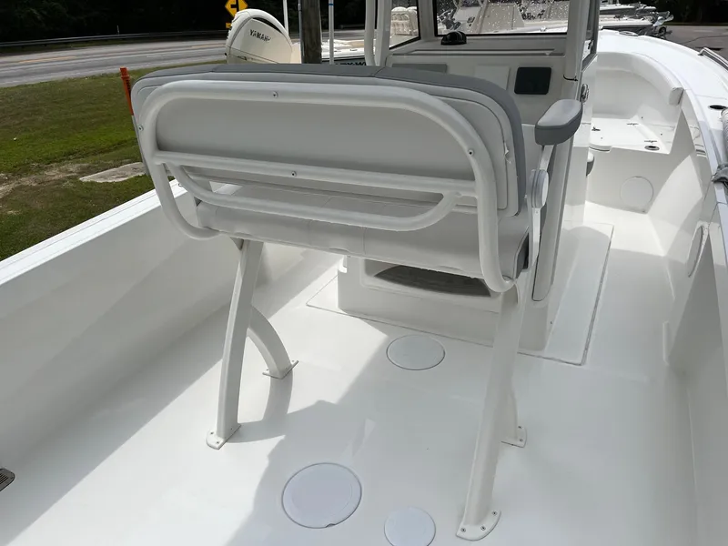 Slide: The Image of Parker Marine 2200 Center Console 2024 - 10