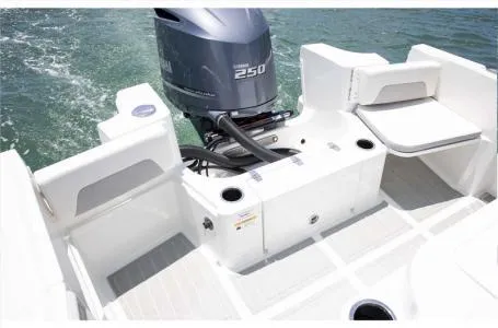 Slide: The Image of Parker Marine 2200 Center Console 2024 - 15