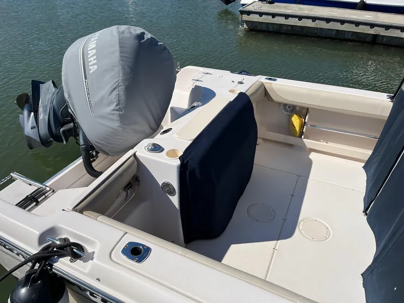 Slide: The Image of Grady-White Freedom 255 2011 - 12