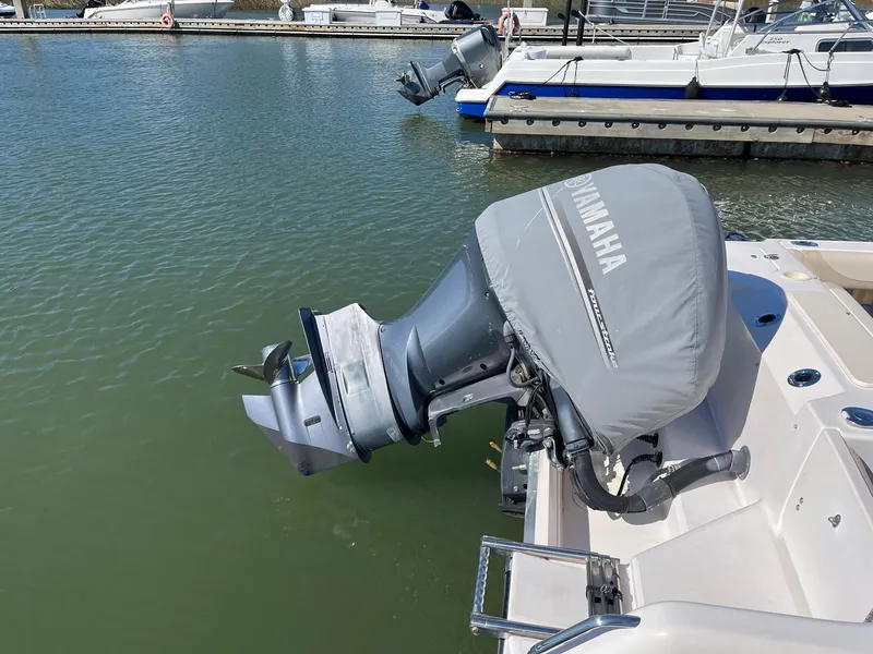 Slide: The Image of Grady-White Freedom 255 2011 - 16