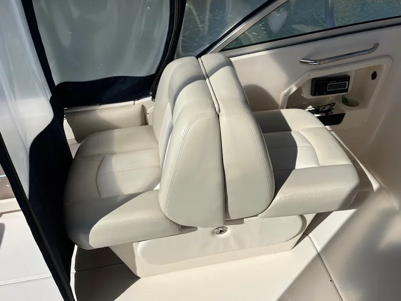 Slide: The Image of Grady-White Freedom 255 2011 - 18