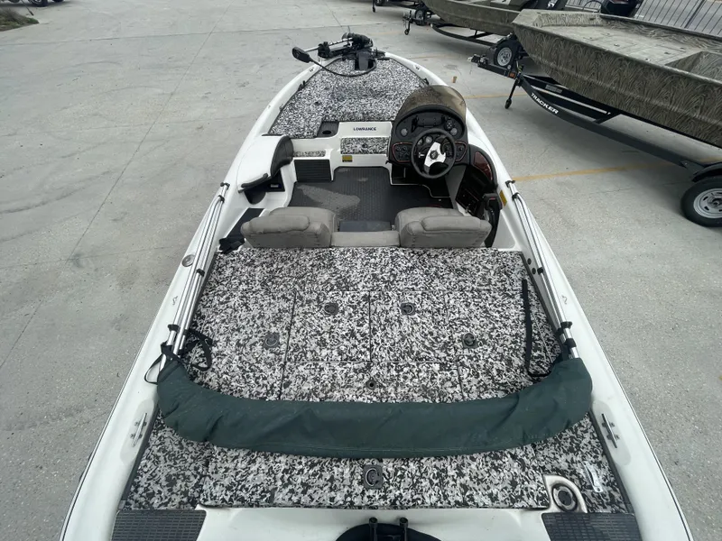 Slide: The Image of Triton TR 20 2001 - 5