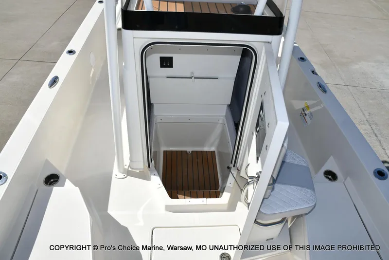 Slide: The Image of Ranger 2360 Bay 2023 - 62