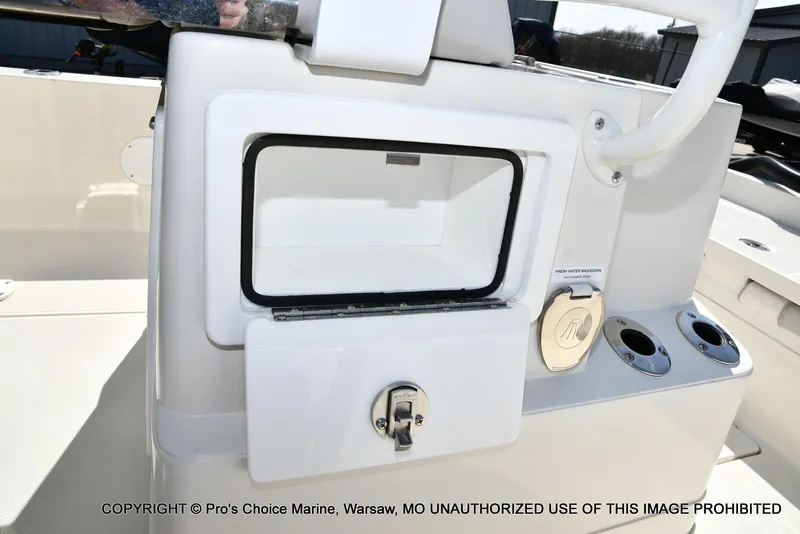 Slide: The Image of Ranger 2360 Bay 2023 - 70