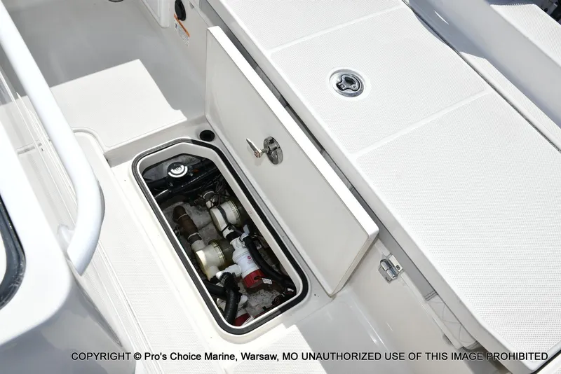 Slide: The Image of Ranger 2360 Bay 2023 - 76