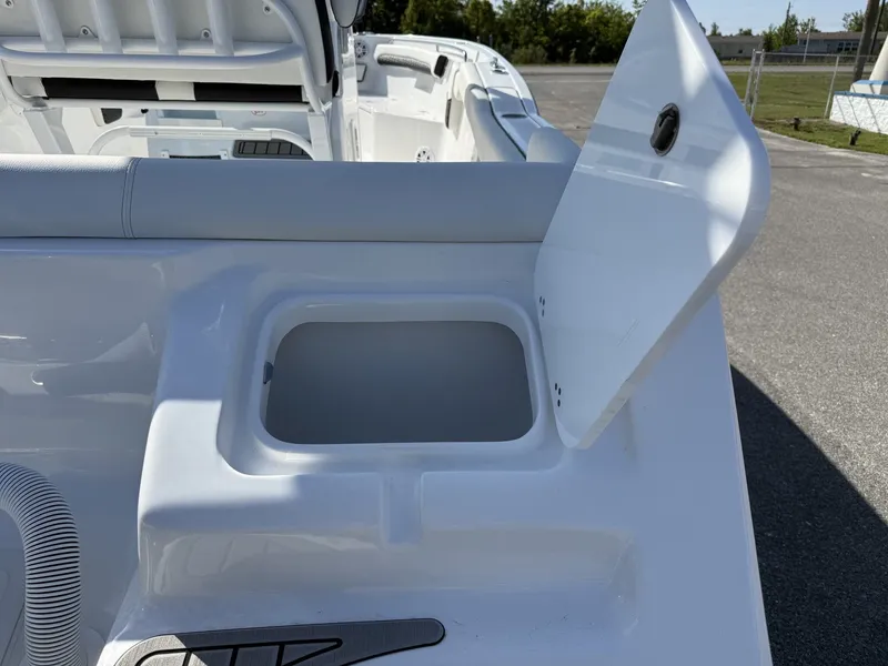 Slide: The Image of Tidewater 232 LXF 2025 - 6