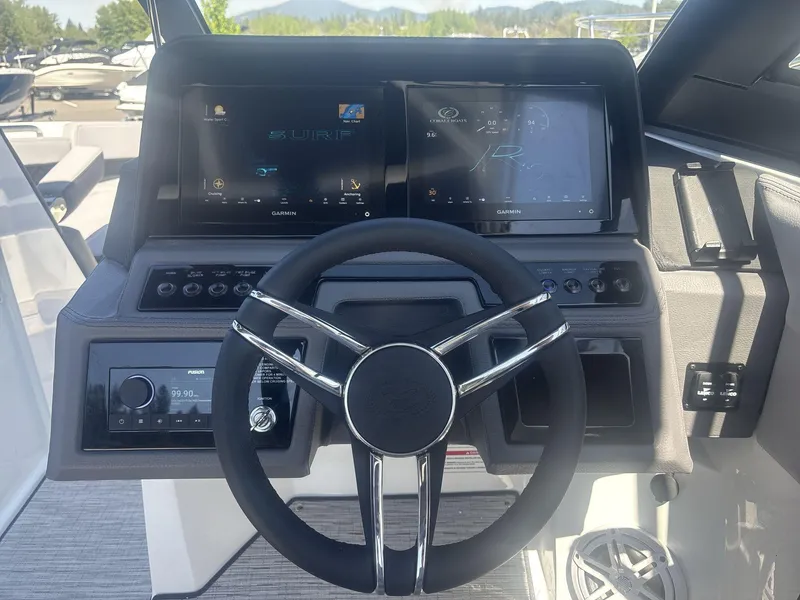 Slide: The Image of Cobalt R6 Surf 2025 - 13