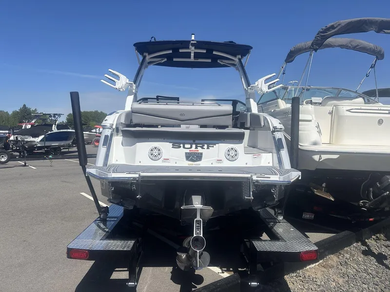 Slide: The Image of Cobalt R6 Surf 2025 - 4