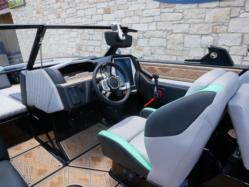 Slide: The Image of Tigé 22RZX 2022 - 20