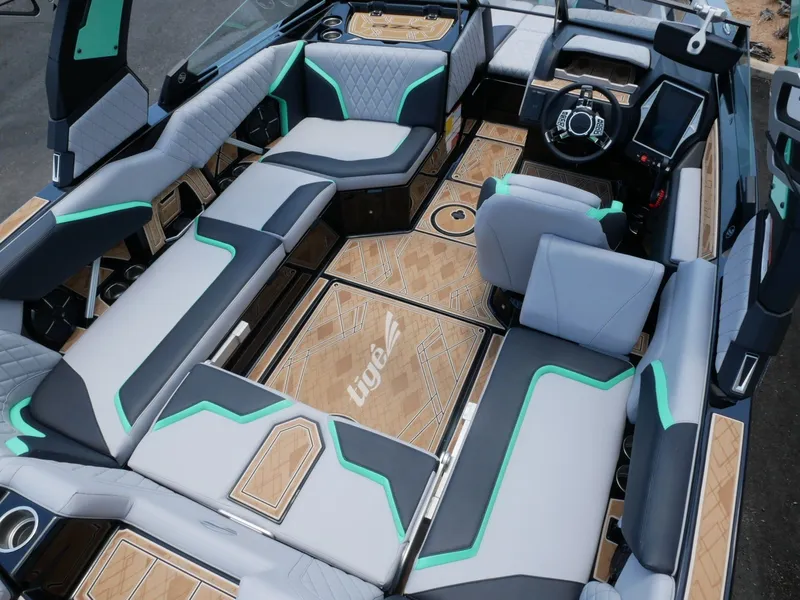 Slide: The Image of Tigé 22RZX 2022 - 22