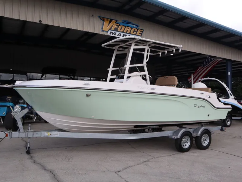 The Image of Bayliner Trophy T22CC 2025 - 1