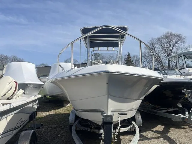 Slide: The Image of Sea Pro 21 Center Console 2002 - 2