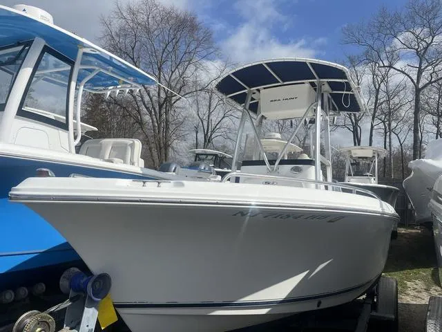 Slide: The Image of Sea Hunt 207 Triton 2009 - 2