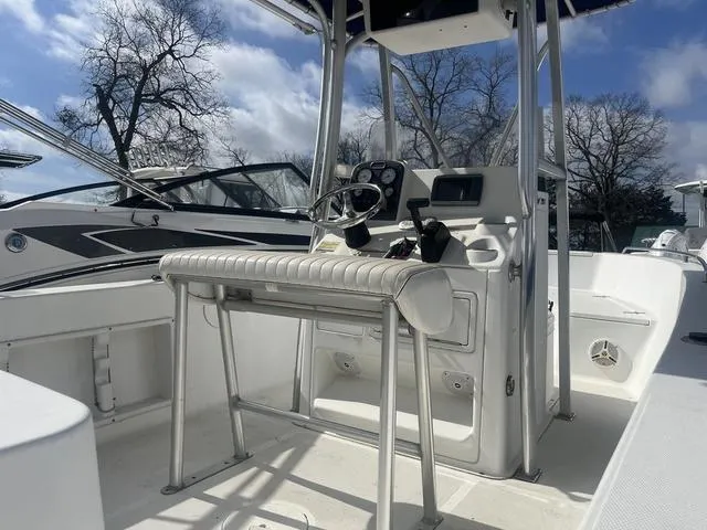 Slide: The Image of Sea Hunt 207 Triton 2009 - 4