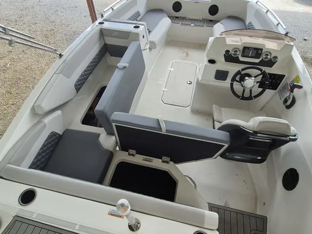 Slide: The Image of Starcraft SVX 171 OB 2025 - 12