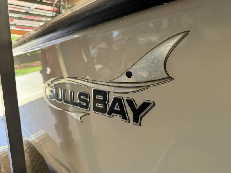 Slide: The Image of Bulls Bay 1700 boat logo on hull, 2014 model. - 3