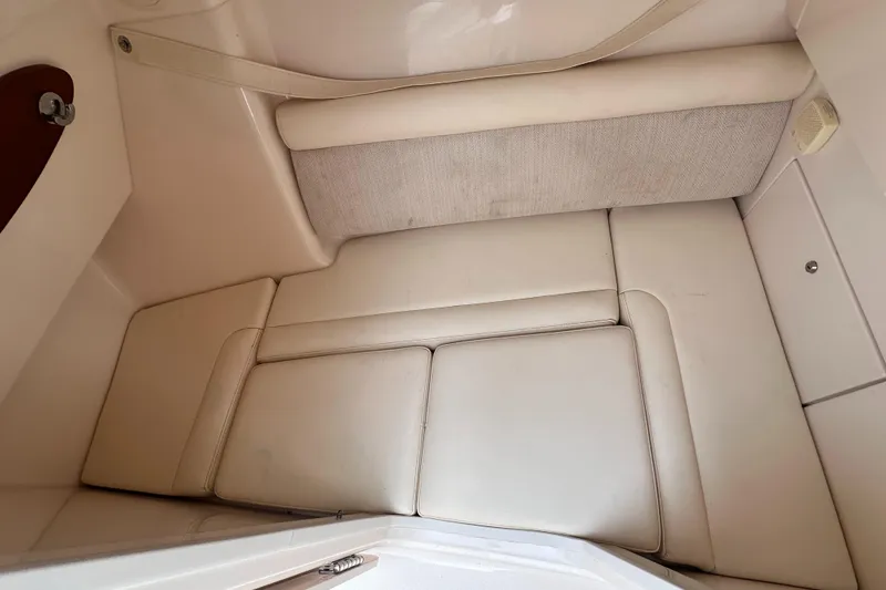 Slide: The Image of Twin outboard engines on a 2019 Grady-White Freedom 325 boat. - 29