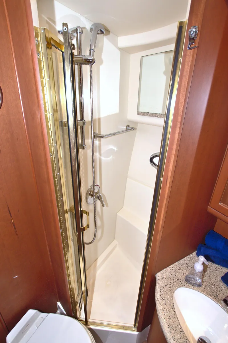 Slide: The Image of Silverton 39 Motor Yacht 2006 - 53