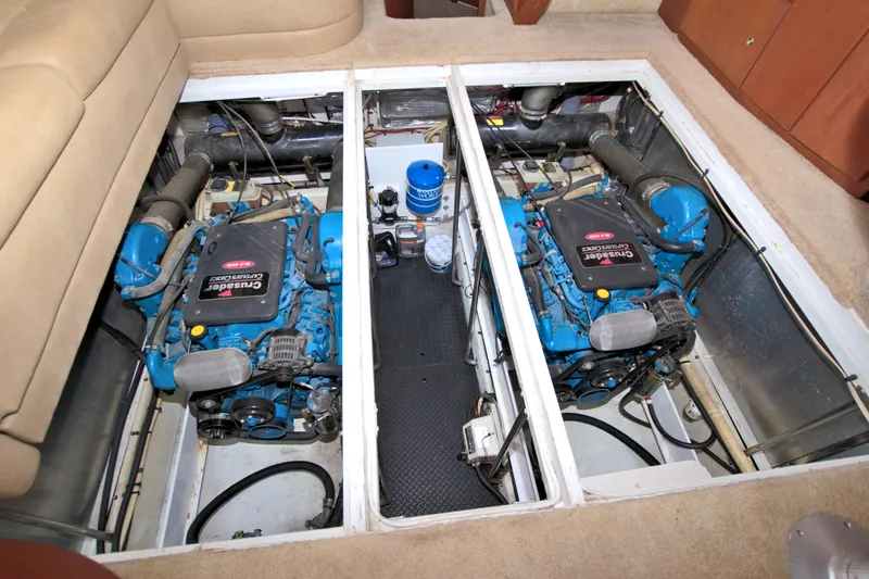 Slide: The Image of Silverton 39 Motor Yacht 2006 - 77