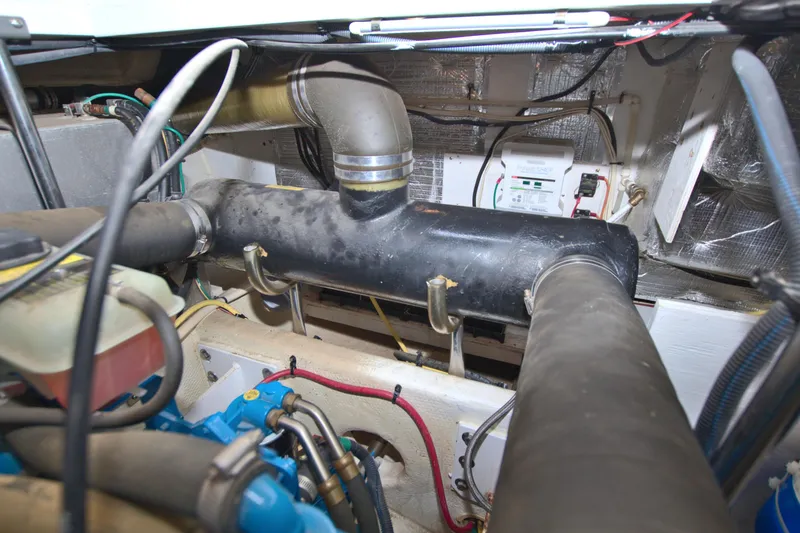 Slide: The Image of Silverton 39 Motor Yacht 2006 - 81