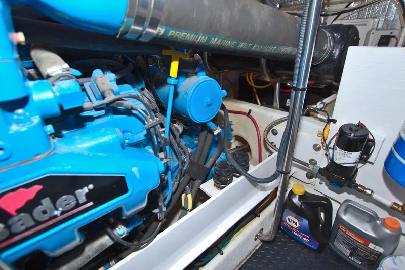 Slide: The Image of Silverton 39 Motor Yacht 2006 - 84