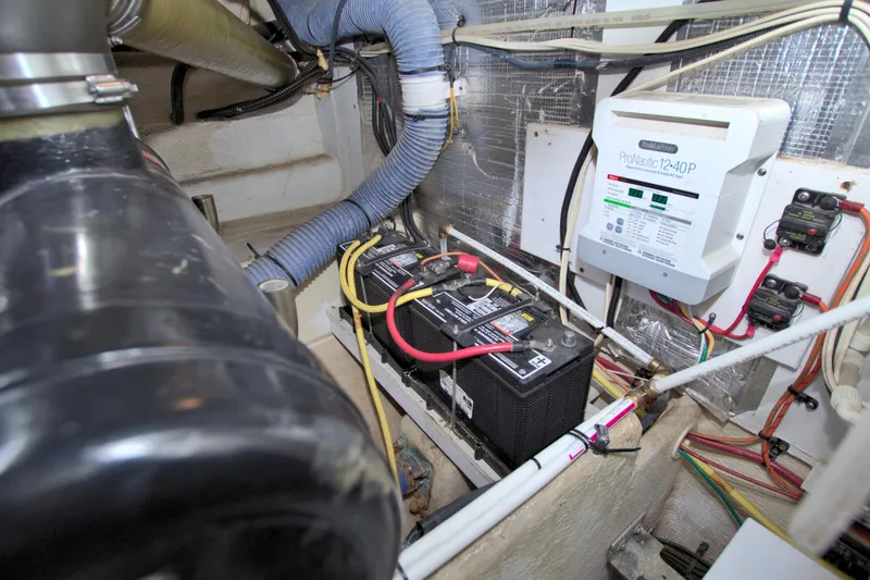 Slide: The Image of Silverton 39 Motor Yacht 2006 - 86