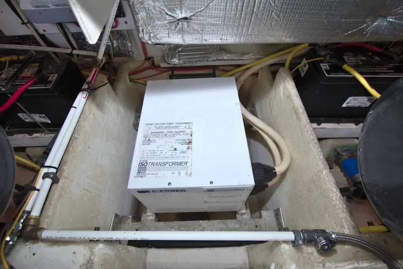 Slide: The Image of Silverton 39 Motor Yacht 2006 - 87