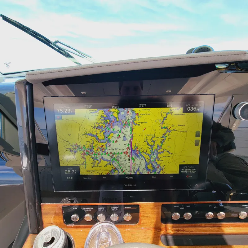 Slide: The Image of Tiara 38 LS 2021 - 57