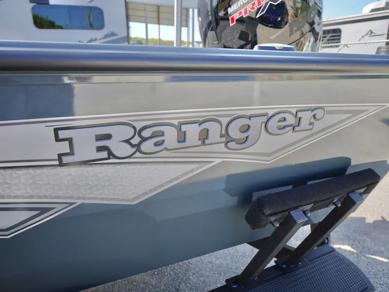 Slide: The Image of 2025 Ranger VS1782SC Reata boat side view with logo and sleek design. - 15