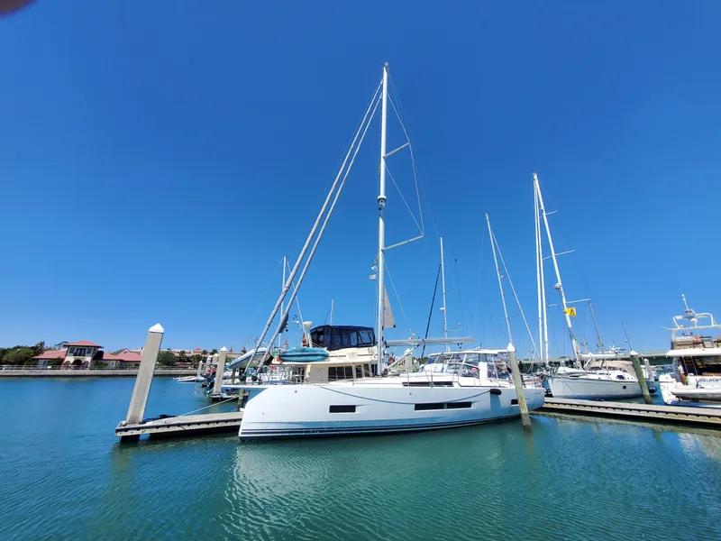 Slide: The Image of Hanse 460 2023 - 54